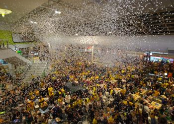 Shopping Estação transmite a grande final da Copa em telão gigante e com chuva de figurinhas