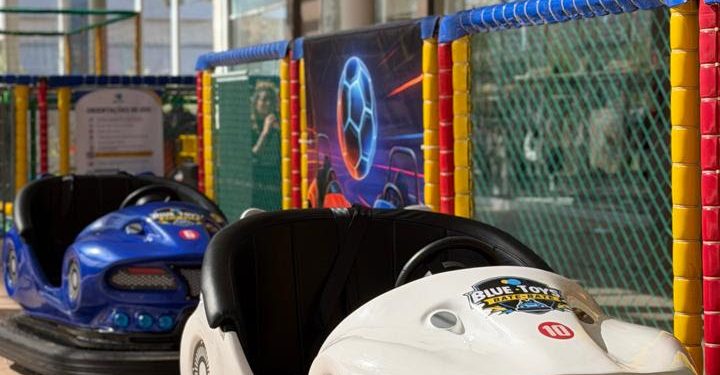 Shopping Estação resgata um clássico e traz pista de carrinhos de bate-bate para  as férias escolares