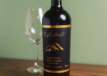Shopping Curitiba lança campanha de Dia dos Pais com vinho argentino