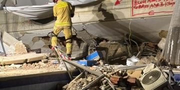 Bombeiros do Paraná mantêm busca por sobreviventes na força-tarefa na Venezuela