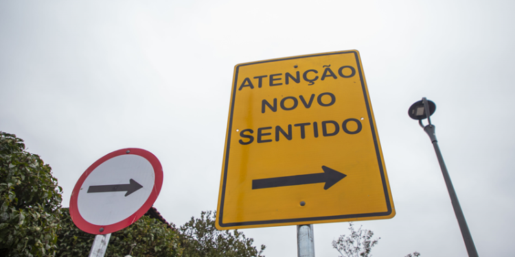 Rua do Novo Mundo terá mudança de sentido a partir desta quinta-feira