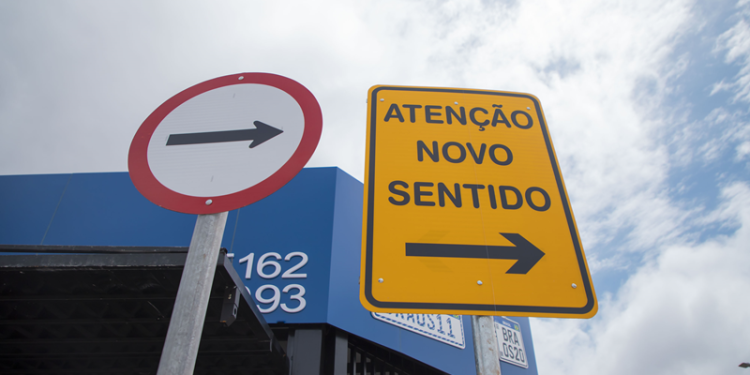 Ruas do bairro Portão mudam de sentido