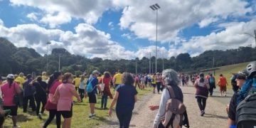 Caminhada da Sustentabilidade promove educação ambiental em visita guiada ao Jardim Botânico de Curitiba