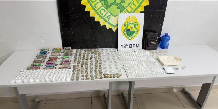 Indivíduo é preso em flagrante por tráfico de drogas no Parolin