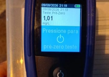 Motorista é preso após teste do bafômetro apontar 1,01 mg/L durante engavetamento na BR-116