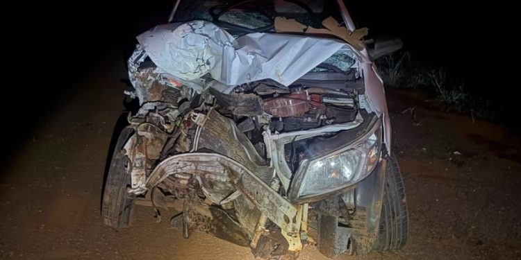 PRF prende motorista embriagado após engavetamento na BR-277
