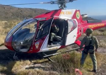 Resgate aeromédico é realizado em área de montanha no Morro Araçatuba