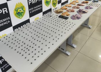Homem é preso com 210 pedras de crack e quase R$ 1,9 mil no Centro de Curitiba