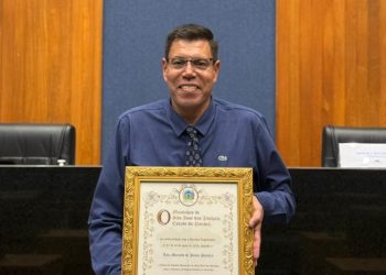 Socorrista voluntário recebe título de Cidadão Honorário de São José dos Pinhais