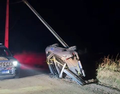 Homem morre após colisão seguida de capotamento em São José dos Pinhais