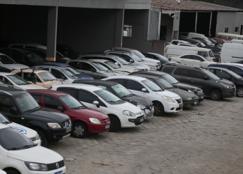 Leilão online oferta 30 veículos apreendidos em fiscalizações de trânsito