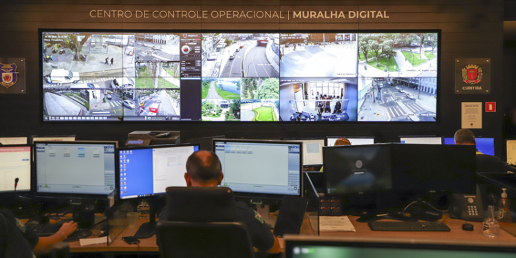 Muralha Digital: Guarda Municipal prende suspeito de pichação e foragido da Justiça