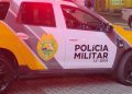 Policiais agem rápido e impedem possível estupro após vítima correr até viatura pedindo socorro