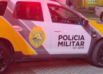Policiais agem rápido e impedem possível estupro após vítima correr até viatura pedindo socorro