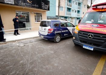Ministério Público denuncia homem por tentativa de feminicídio contra ex-companheira em salão de beleza