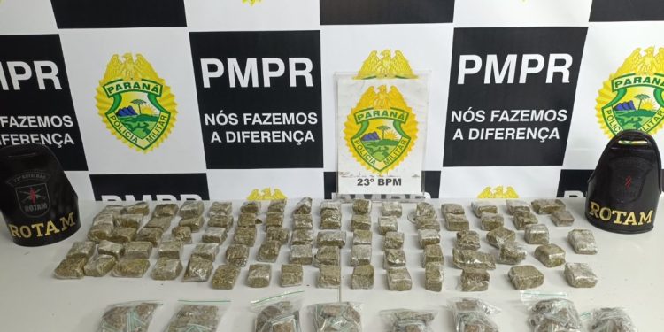 ROTAM apreende mais de 2,3 quilos de maconha e prende mulher na CIC
