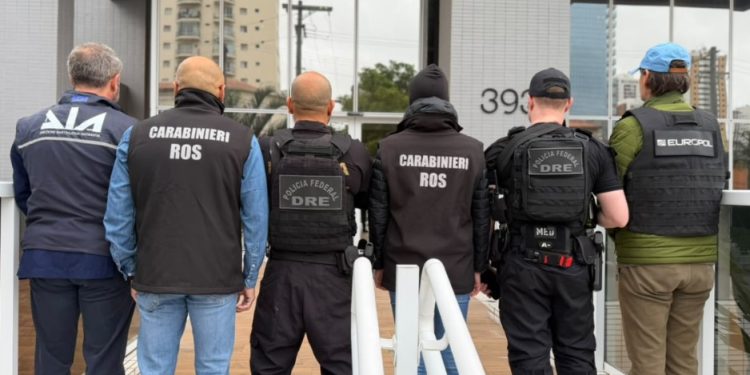 PF deflagra operação contra grupo ligado à máfia italiana e ao tráfico internacional de cocaína