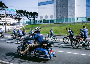 Passeio ciclístico da PRF terá bloqueios temporários em vias de Curitiba neste domingo