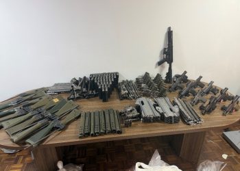 Polícia Civil desarticula organização criminosa familiar suspeita de enviar drogas e armas ao Rio de Janeiro