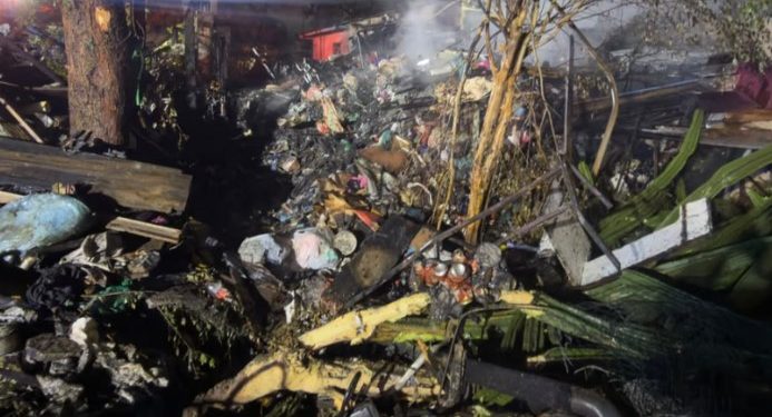 Incêndio atinge residência de acumulador no Boqueirão; proprietário segue desaparecido