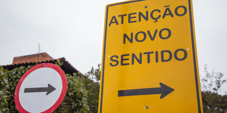 Rua no Bairro Alto terá alteração de sentido a partir desta quinta-feira