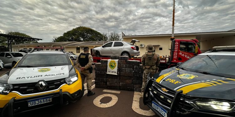 PRF e PM apreendem quase 690 kg de maconha após acompanhamento tático