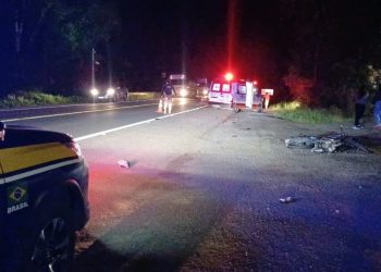 Motociclista de 21 anos morre em colisão frontal na BR-476