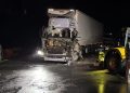 Colisão entre dois bitrens provoca fila de 10 km na BR-116, em Campina Grande do Sul