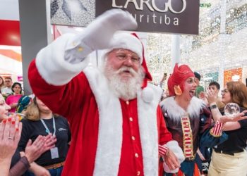 Shopping Curitiba abre a temporada de Natal, com chegada do Papai Noel neste sábado (31)