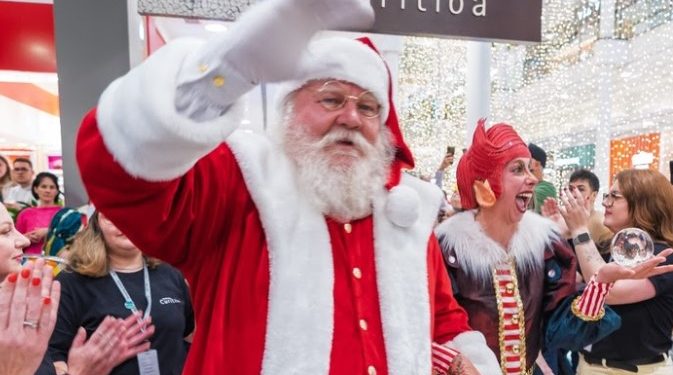 Shopping Curitiba abre a temporada de Natal, com chegada do Papai Noel neste sábado (31)