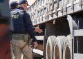 PRF flagra irregularidades em mais da metade dos caminhões fiscalizados no Paraná