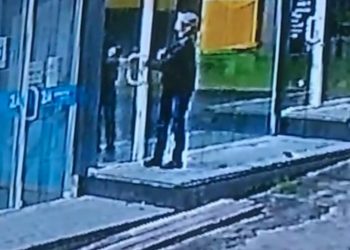 Lojas são arrombadas duas vezes em duas semanas e prejuízo passa de R$ 16 mil no Portão, em Curitiba