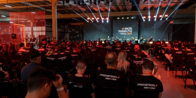 Evento reúne profissionais da mecânica de motos em São José dos Pinhais