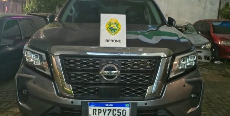 RONE recupera caminhonete com alerta de furto em posto de combustíveis em Fazenda Rio Grande