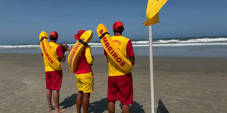 Corpo de Bombeiros abre processo seletivo para o curso de Guarda-Vidas Civil Voluntário