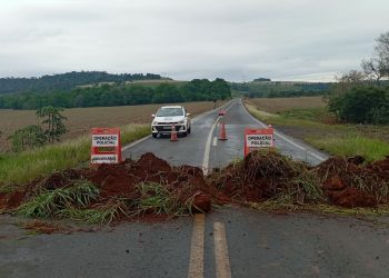 Chuvas: DER/PR alerta que quatro rodovias estaduais estão totalmente interditadas